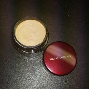 Kevyn Aucoin Sensual Skin Enhancer